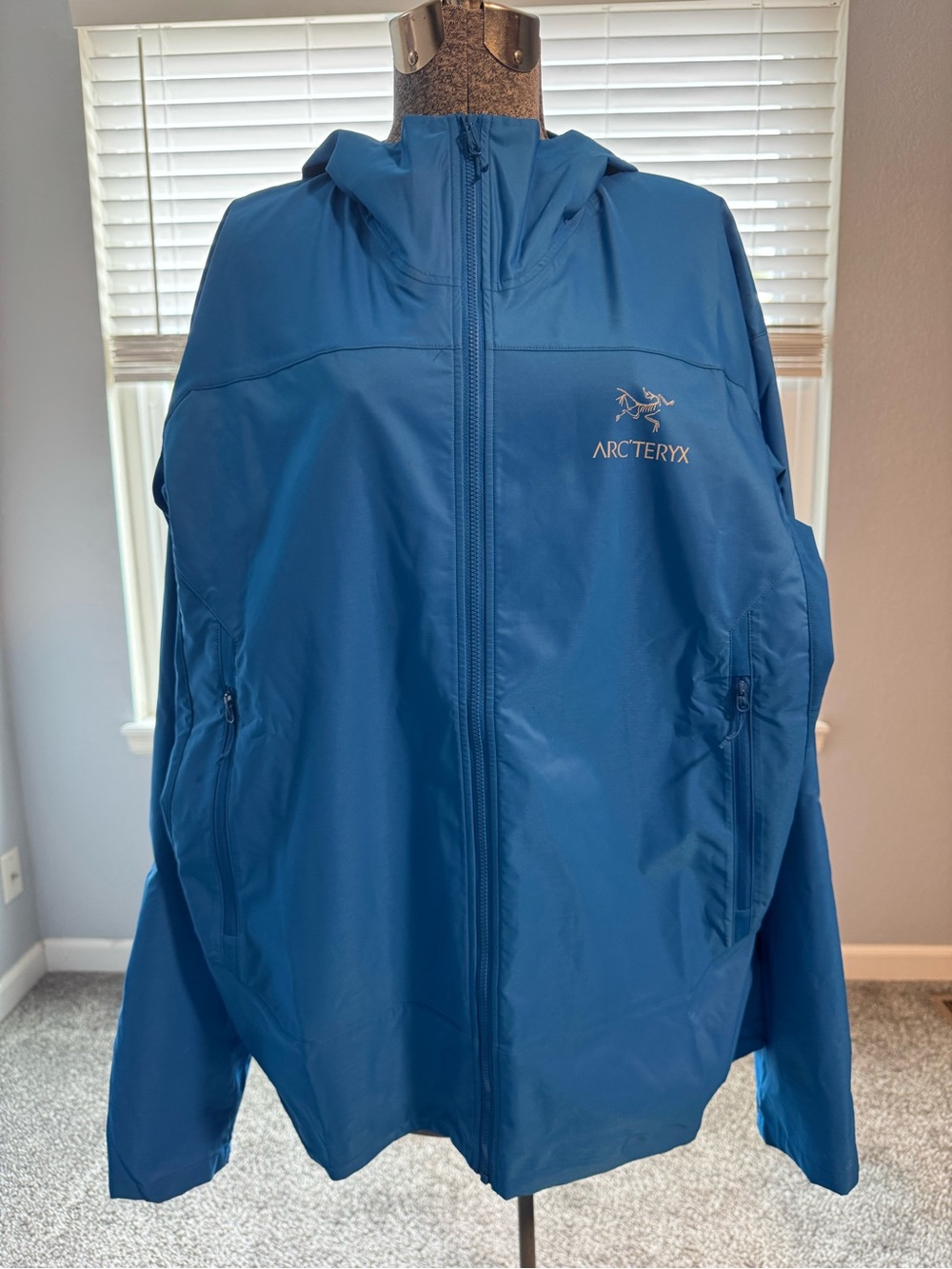 Arc'teryx Blue Tenquille Mens XL Hooded Jacket Lightweight Packable Hiking